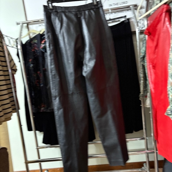 Black leather pant by Suzelle  size 12 - Picture 3 of 5